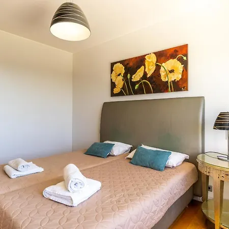 Victoria With Private Heated Pool * Funchal (Madeira)