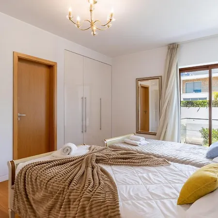 Villa Victoria With Private Heated Pool