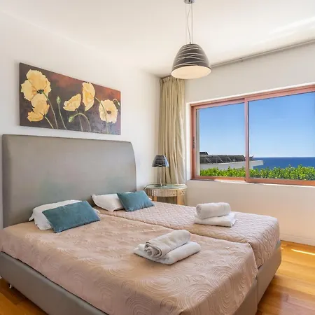 Villa Victoria With Private Heated Pool