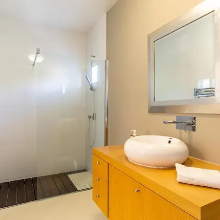 Victoria With Private Heated Pool Villa