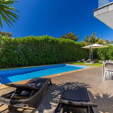 Victoria With Private Heated Pool Villa Funchal (Madeira)